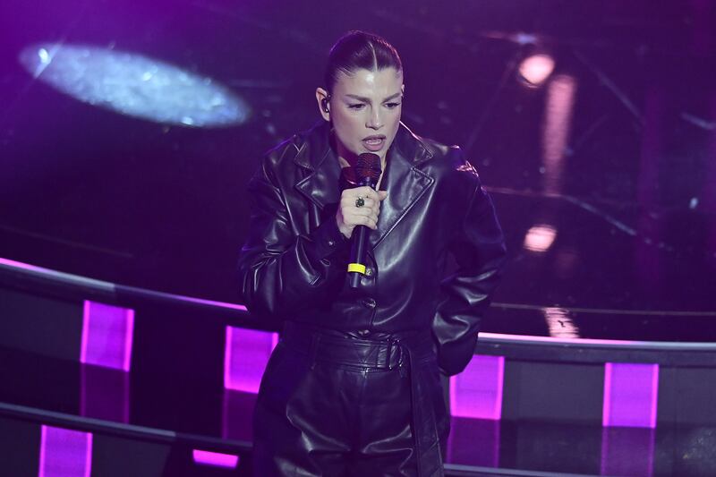 Sanremo 2024: ecco il look della finalissima del Festival di Emma 12