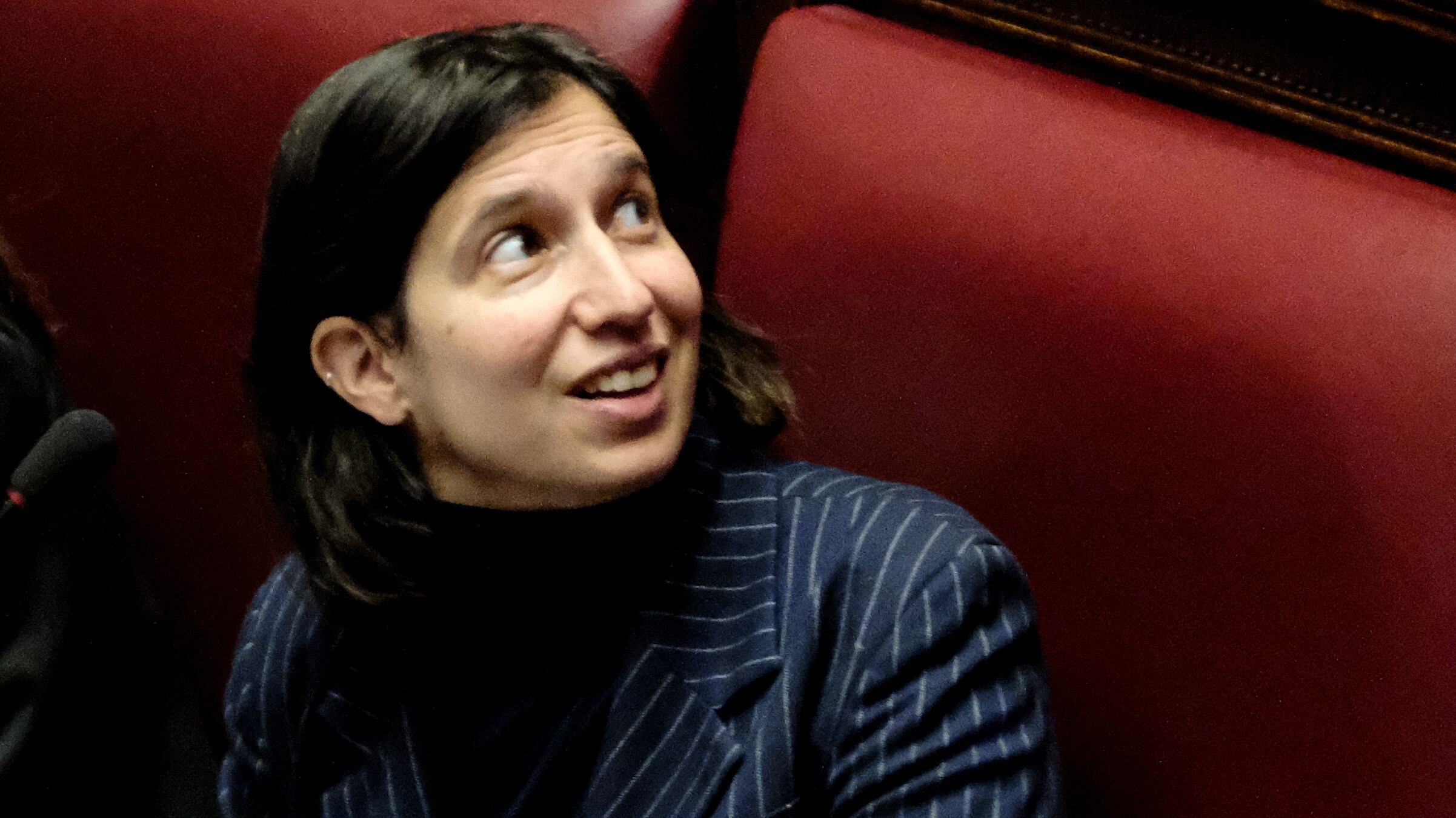 Sondaggio horror per Schlein, Trump fa sul serio e Sanremo: quindi, oggi...