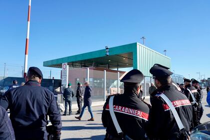 L’arrivo di Turetta all’aeroporto Marco Polo di Venezia 4