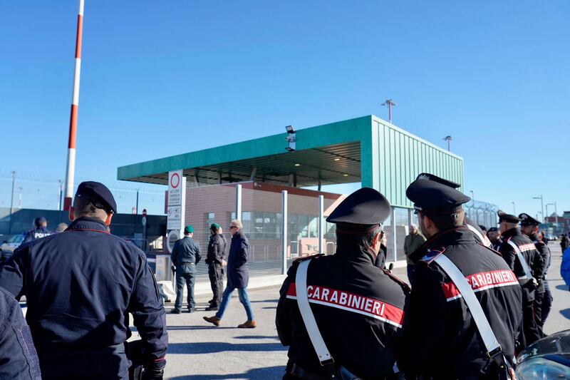L’arrivo di Turetta all’aeroporto Marco Polo di Venezia 4