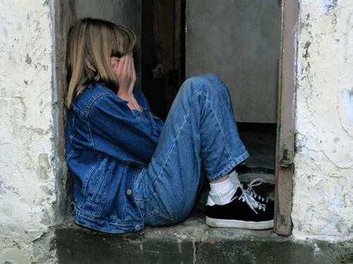Trento, stupra la sorellina per 4 anni: condannato a 3 anni e 8 mesi