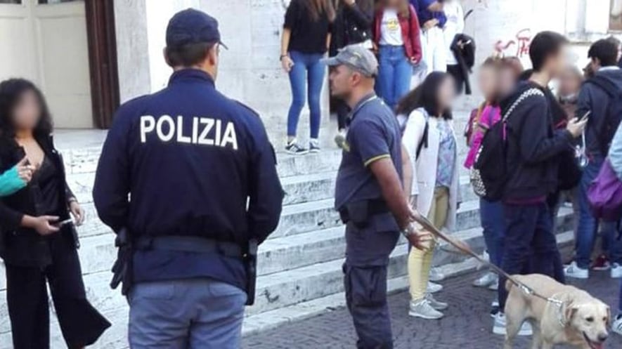 Scuole Sicure funziona: sequestrati circa 15 chili di droga