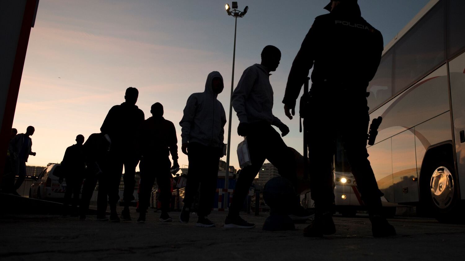 Centri migranti "lager" a Prato: ai domiciliari la presidente