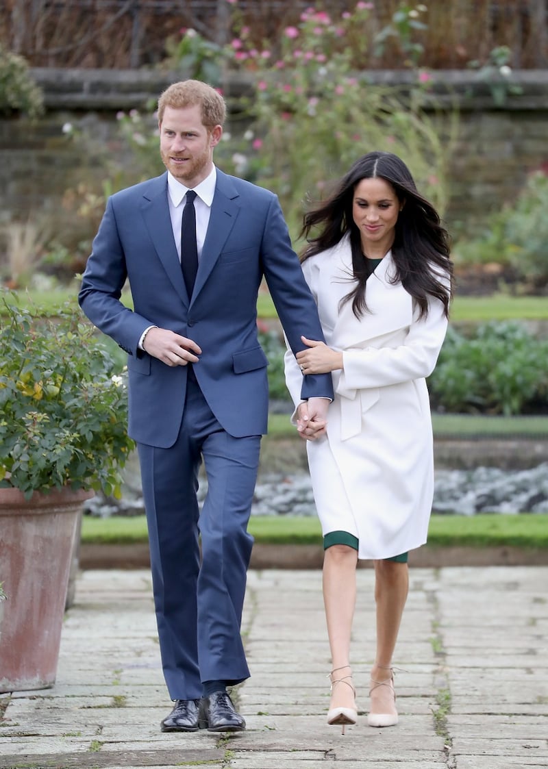 Kensington Palace, Harry e Meghan annunciano il loro fidanzamento 3