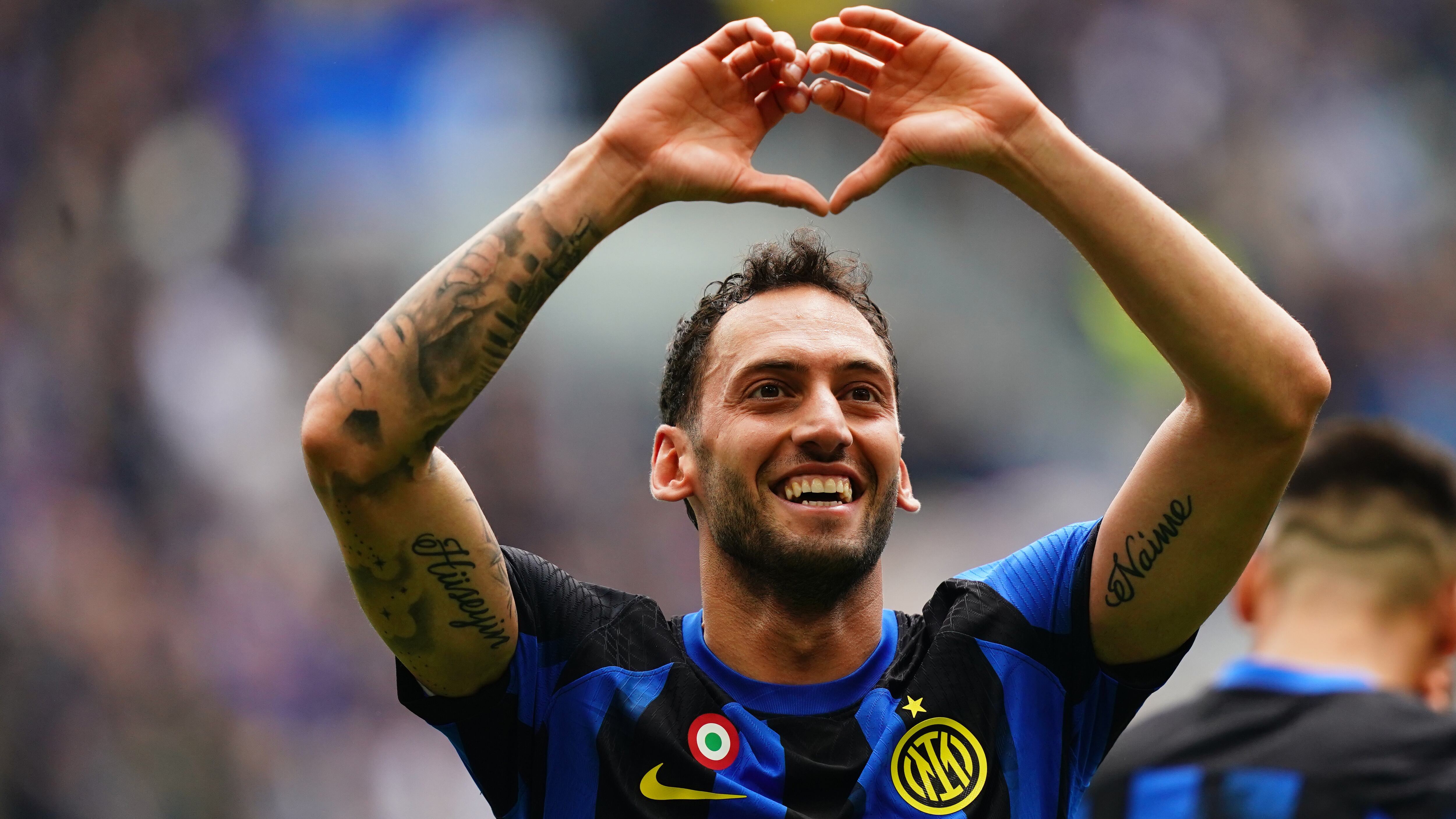 Bayern e Calhanoglu, il flirt prosegue. Juve su baby Thuram