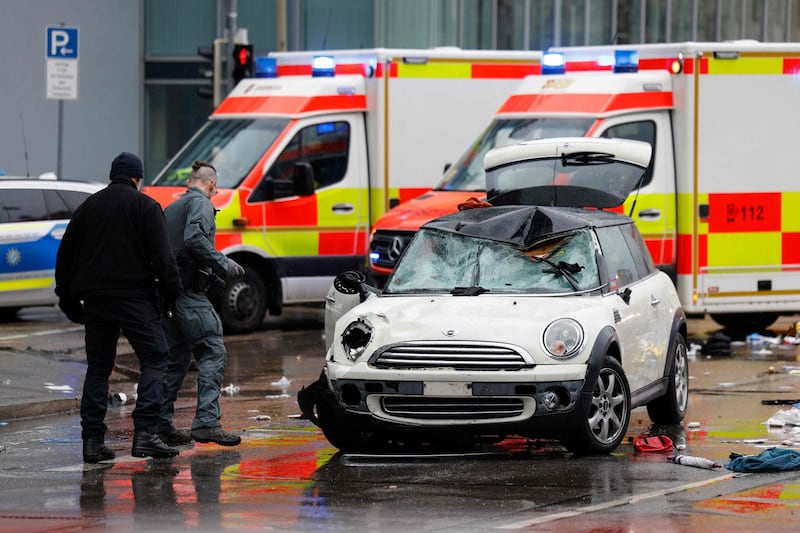 Auto sulla folla in Germania: le immagini dei soccorsi 6