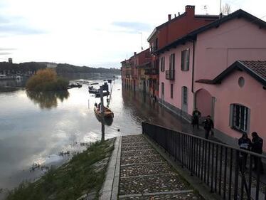 Il Ticino esonda ed allaga Pavia 2