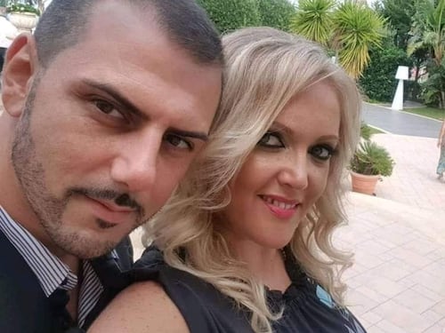 "In ginocchio". Il post, poi uccide la compagna e si toglie la vita