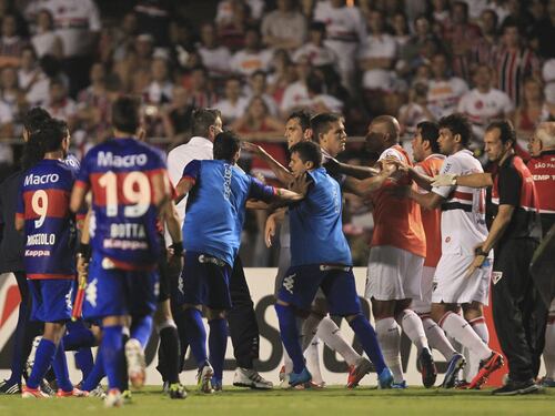 Souvenir dal Brasile: nella finale di coppa botte, pistole, sangue