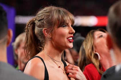 Super Bowl, Taylor Swift festeggia con il fidanzato 8