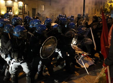 Segrate, Salvini attaccato dagli antagonisti 1