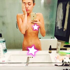 Le star che si fanno più selfie, da Madonna a Kim Kardashian 1