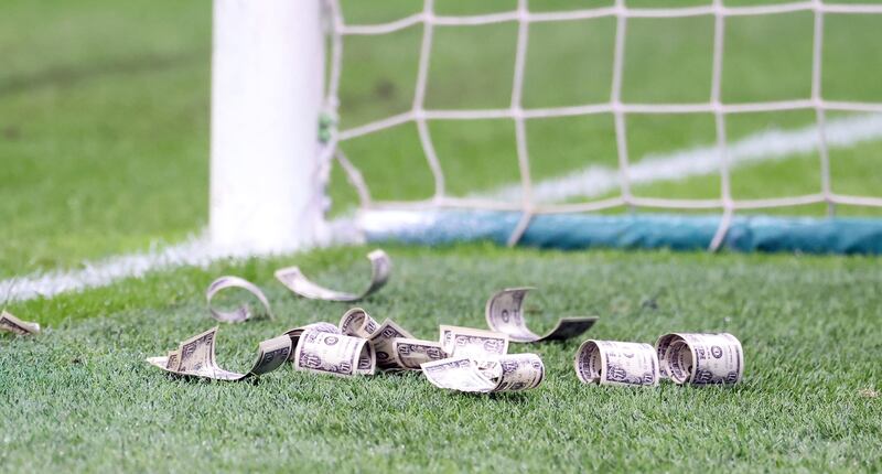 Donnarumma dollari falsi Milan PSG
