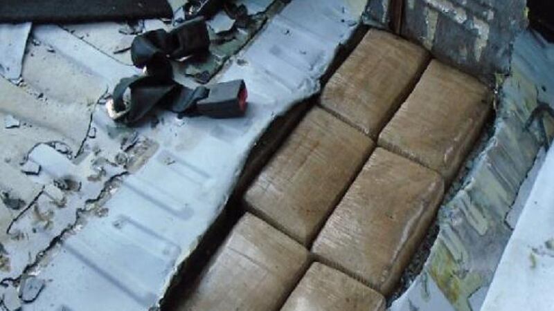 Spaccio di droga, arrestate ventisei persone nel Napoletano