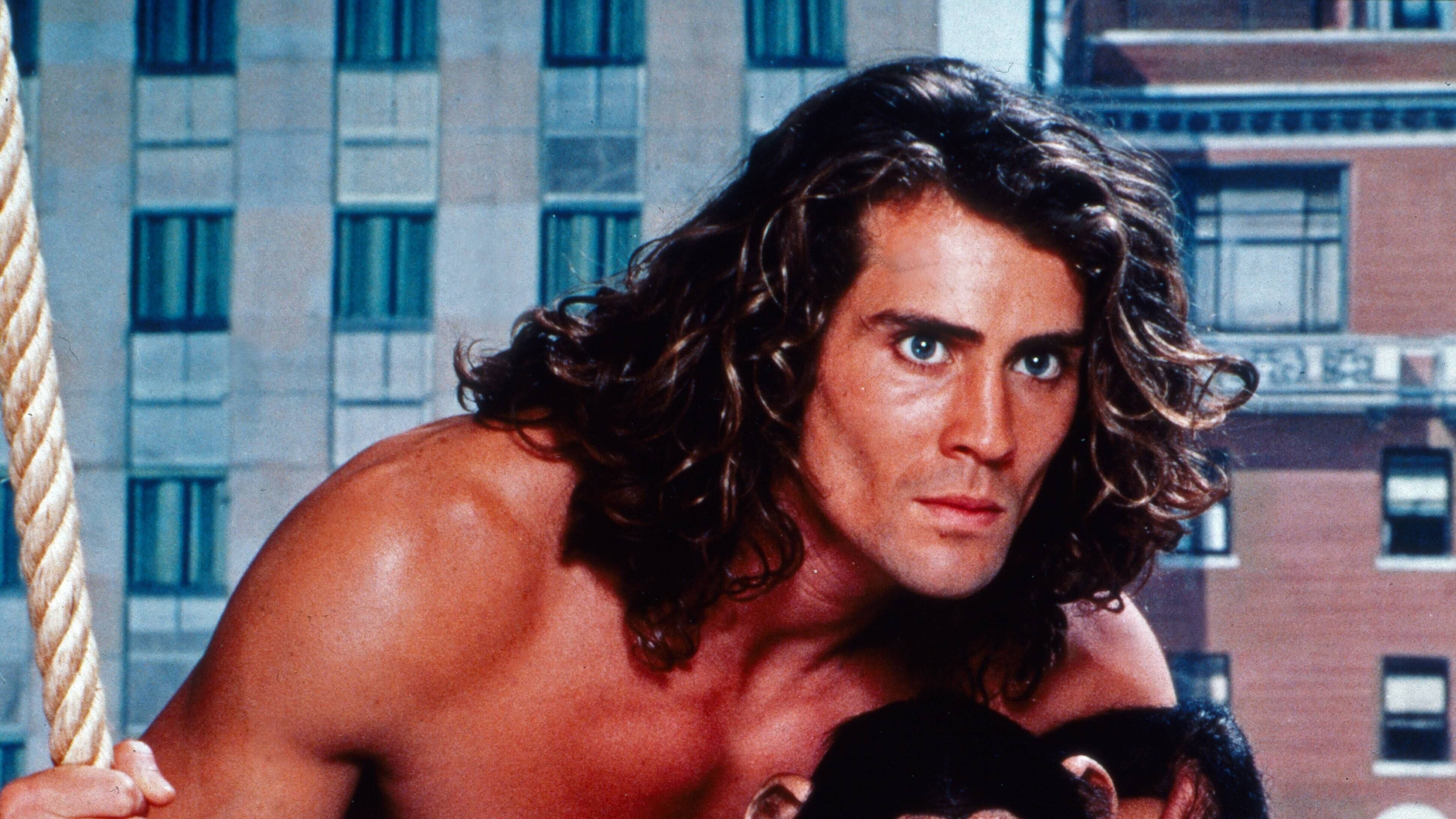 Terribile incidente aereo: così è morto Joe Lara, attore di Tarzan