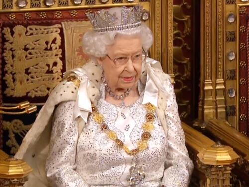 La regina Elisabetta non presenzierà all’Apertura del Parlamento