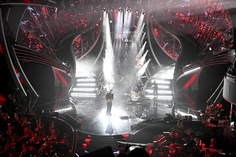 Sanremo 2024: ecco il look della seconda serata del Festival dei The Kolors 4