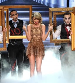 La bella Taylor Swift ai Music Awards 9