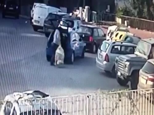 Automobilista ripreso mentre sversa rifiuti abusivamente: denunciato