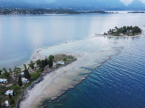 Allarme lago di Garda mai così secco in 70 anni. Agricoltura a rischio