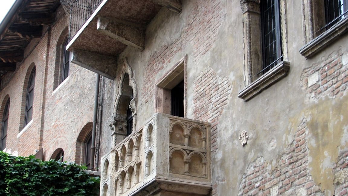 Il balcone di Giulietta torna quello di una volta