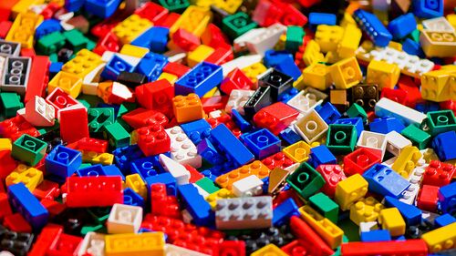I mattoncini della Lego rendono più dell'oro e dei bond americani