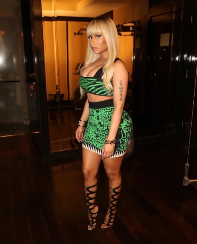 Nicki Minaj, ecco il look bondage in immagini 14