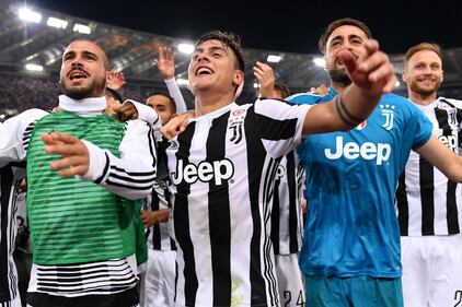 Juventus cannibale: l'Olimpico si veste a festa per i bianconeri 4