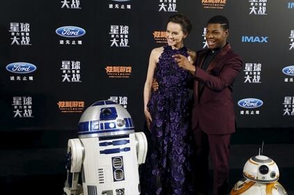 Star Wars episodio VIII: Benicio del Toro e Laura Dern nel cast 7
