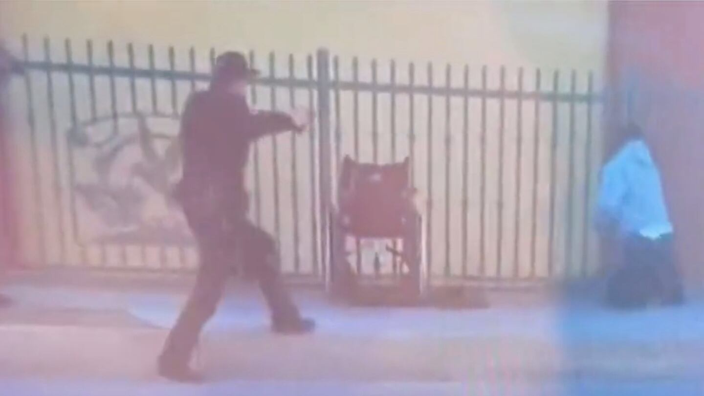 Polizia sotto accusa: ucciso un disabile con 10 colpi di pistola