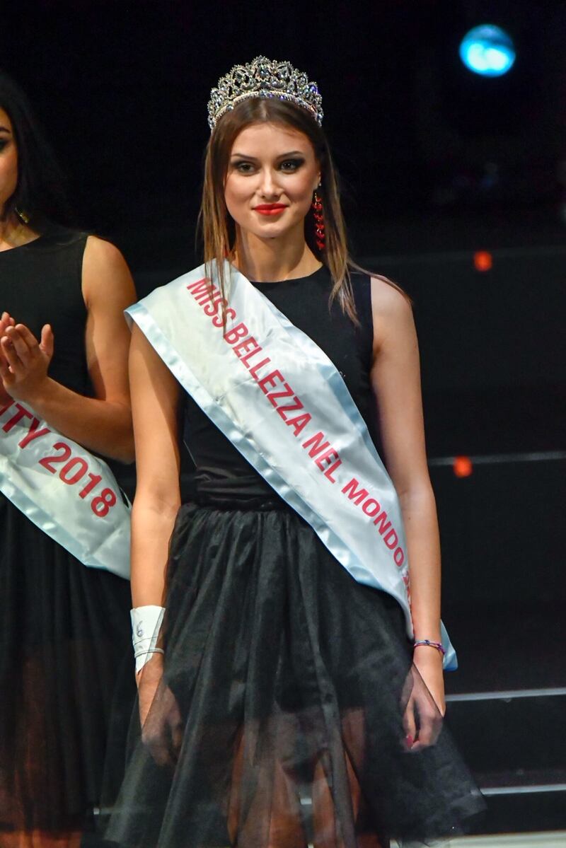 Madalina Buga è Miss Bellezza nel mondo 2
