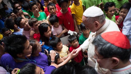 La messa "bagnata" del Papa a Tacloban 5