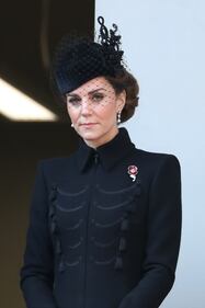 La Regina Elisabetta II, Camilla Parker Bowles e Kate Middleton al Remembrance Day: foto 10