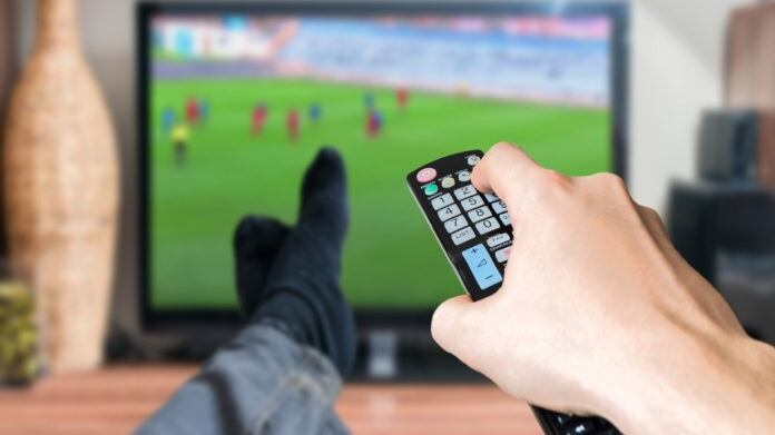La Liga toglie il posticipo del lunedì sera: "Contano di più i tifosi"