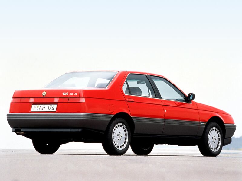 Alfa Romeo 164: guarda la gallery 18