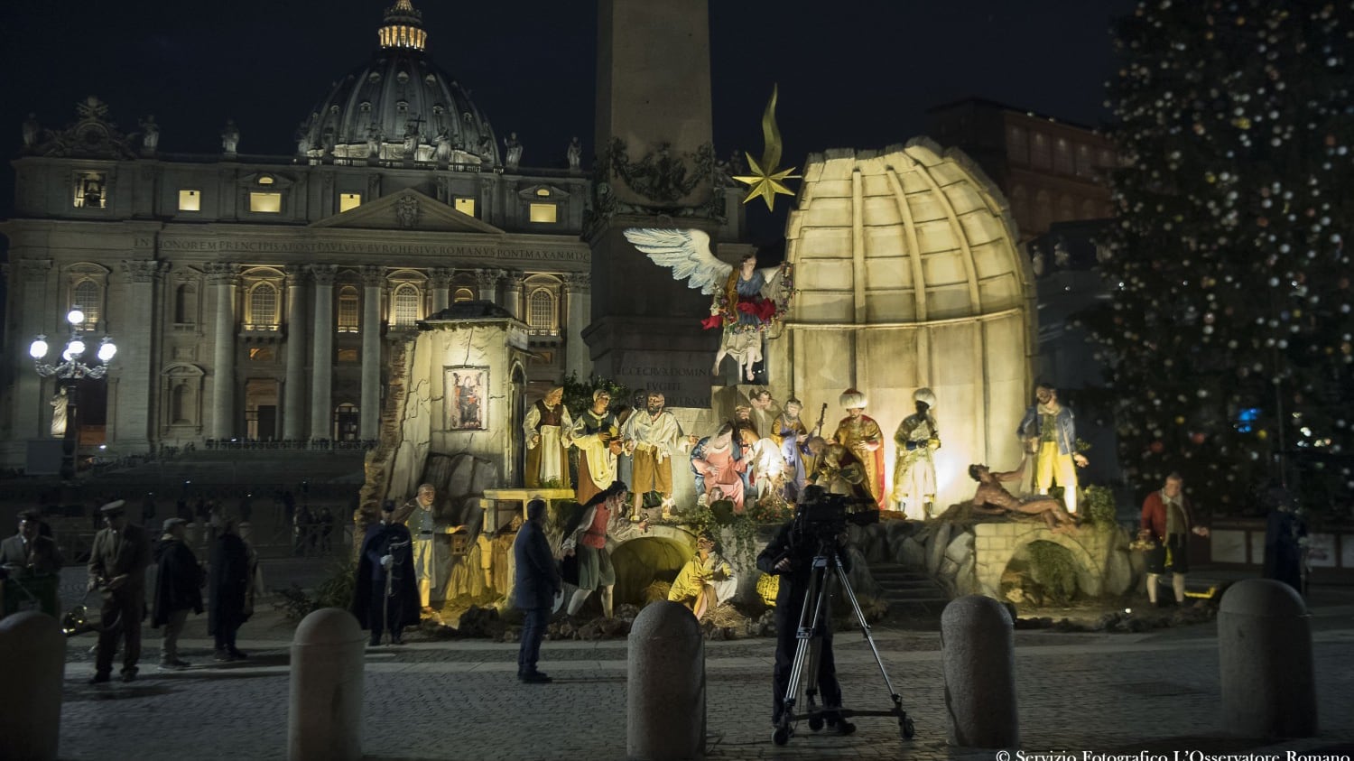 I "lati oscuri" del presepe di San Pietro