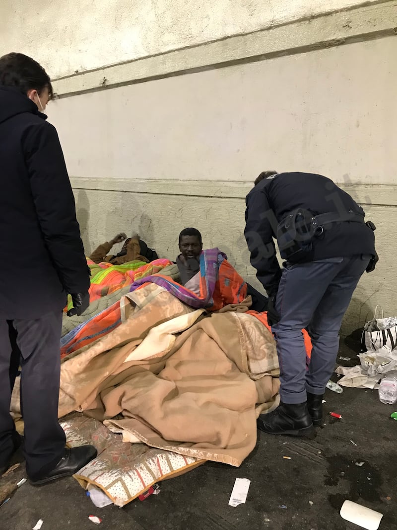 Sgomberato il tunnel in Centrale: degrado fuori controllo 5