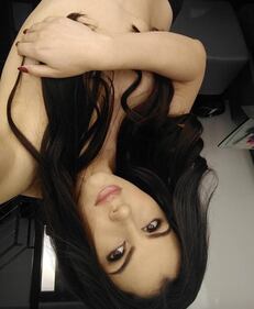 Valentina Nappi, lingerie fetish sui social 13