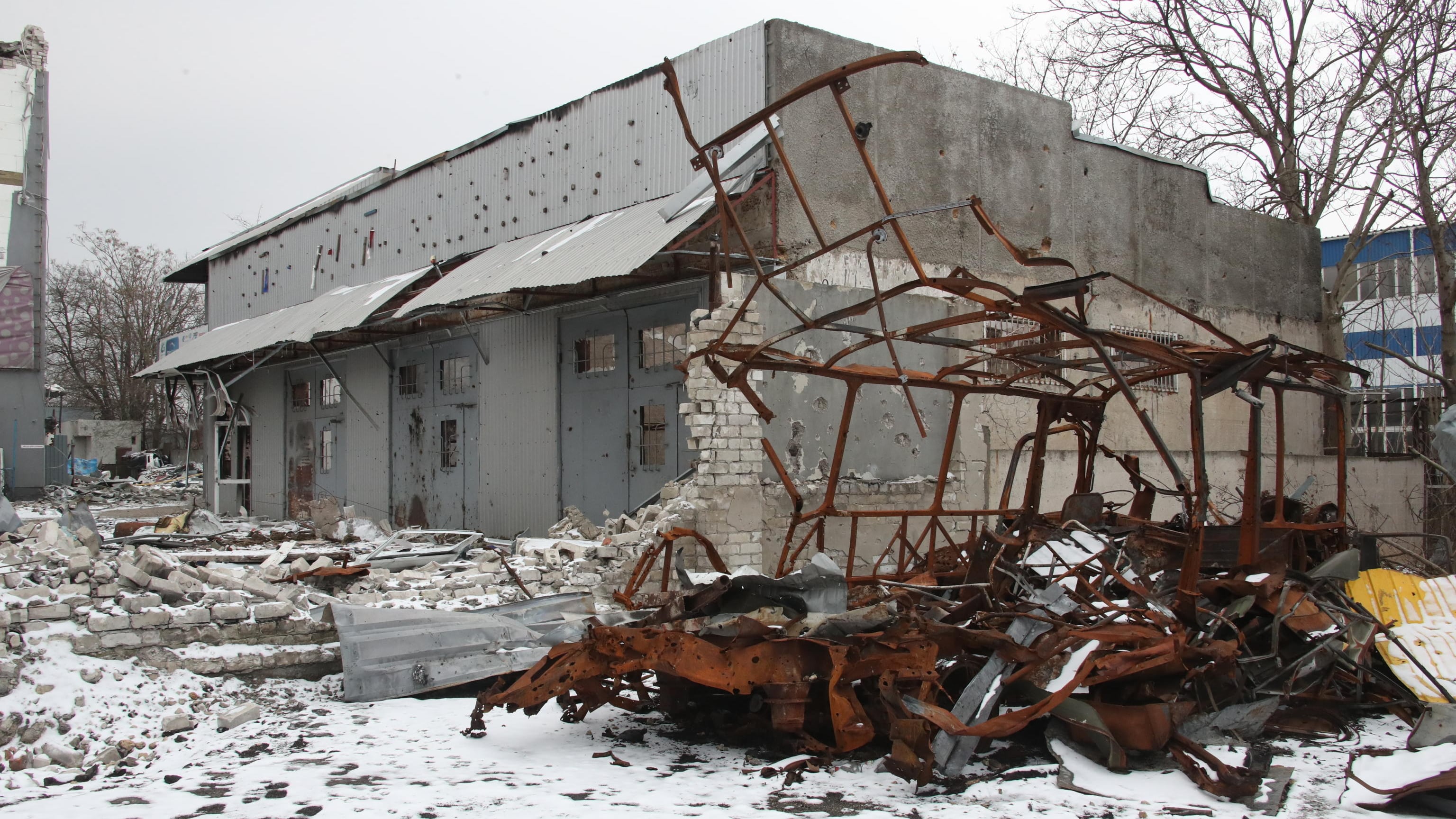 "Mancano le armi". Per Kiev e Mosca una guerra razionata. Ma Bakhmut traballa