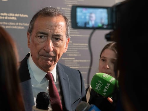 I cretini siamo noi, il delirio sul Leoncavallo e Ilaria Salis: quindi, oggi…