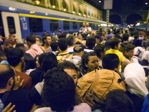 In arrivo centinaia di migranti: evacuata stazione di Budapest