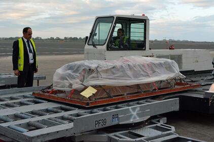A Fiumicino la salma del cooperante ucciso in Bangladesh 5