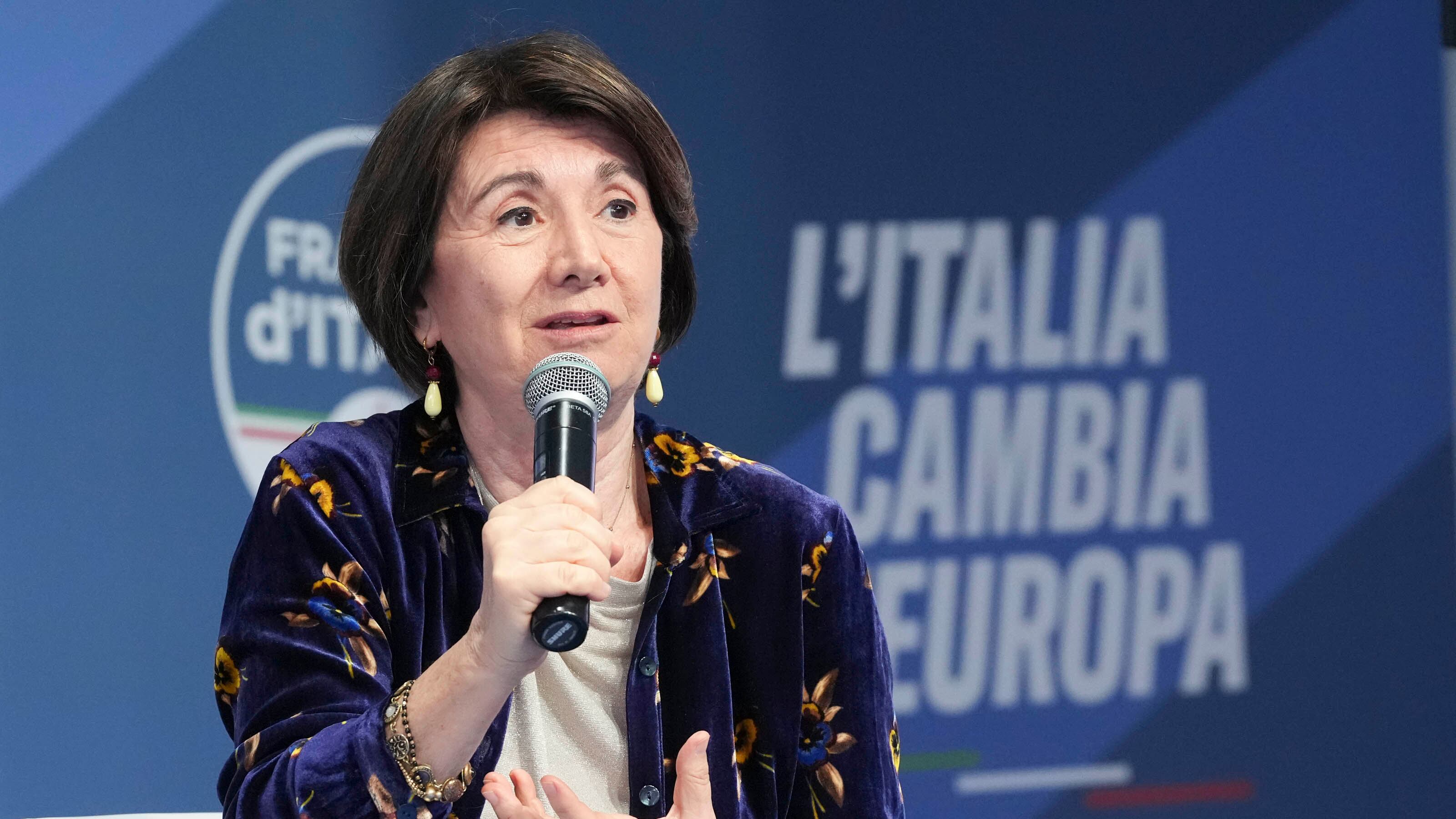"No al battito del feto". Scontro con i pro vita