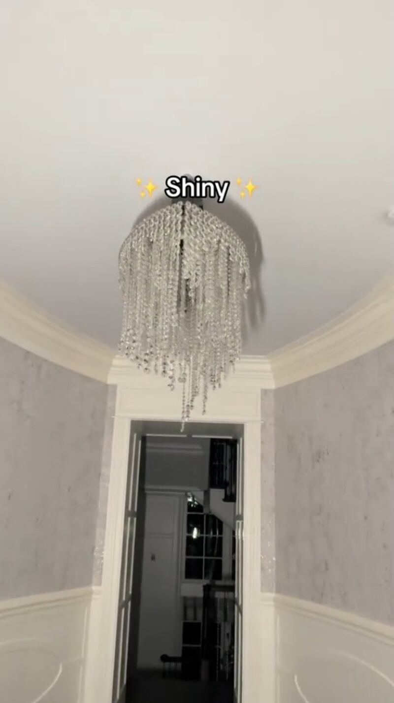 Le immagini della villa abbandonata di Michael Jordan a Chicago 8