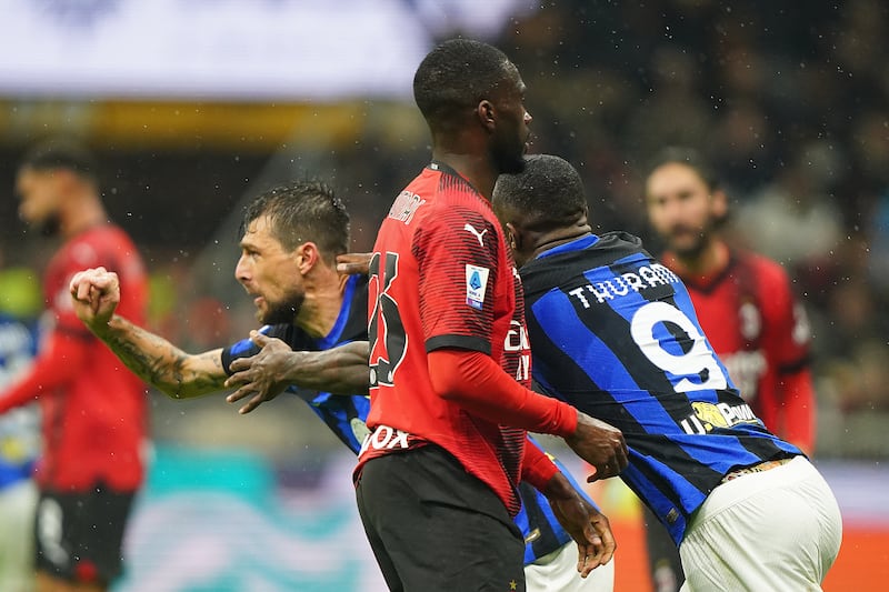 Acerbi celebrazione Milan Inter