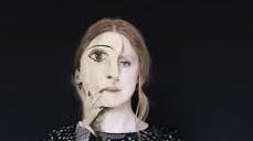 "Do voce a Dora, l'amante di Picasso che lui maltrattò e poi fece rinchiudere"