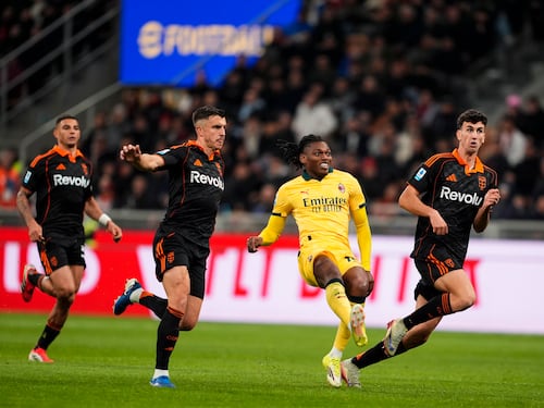 Solo un pari per il Milan contro il Como: i rossoneri scivolano a meno sette dall’Inter