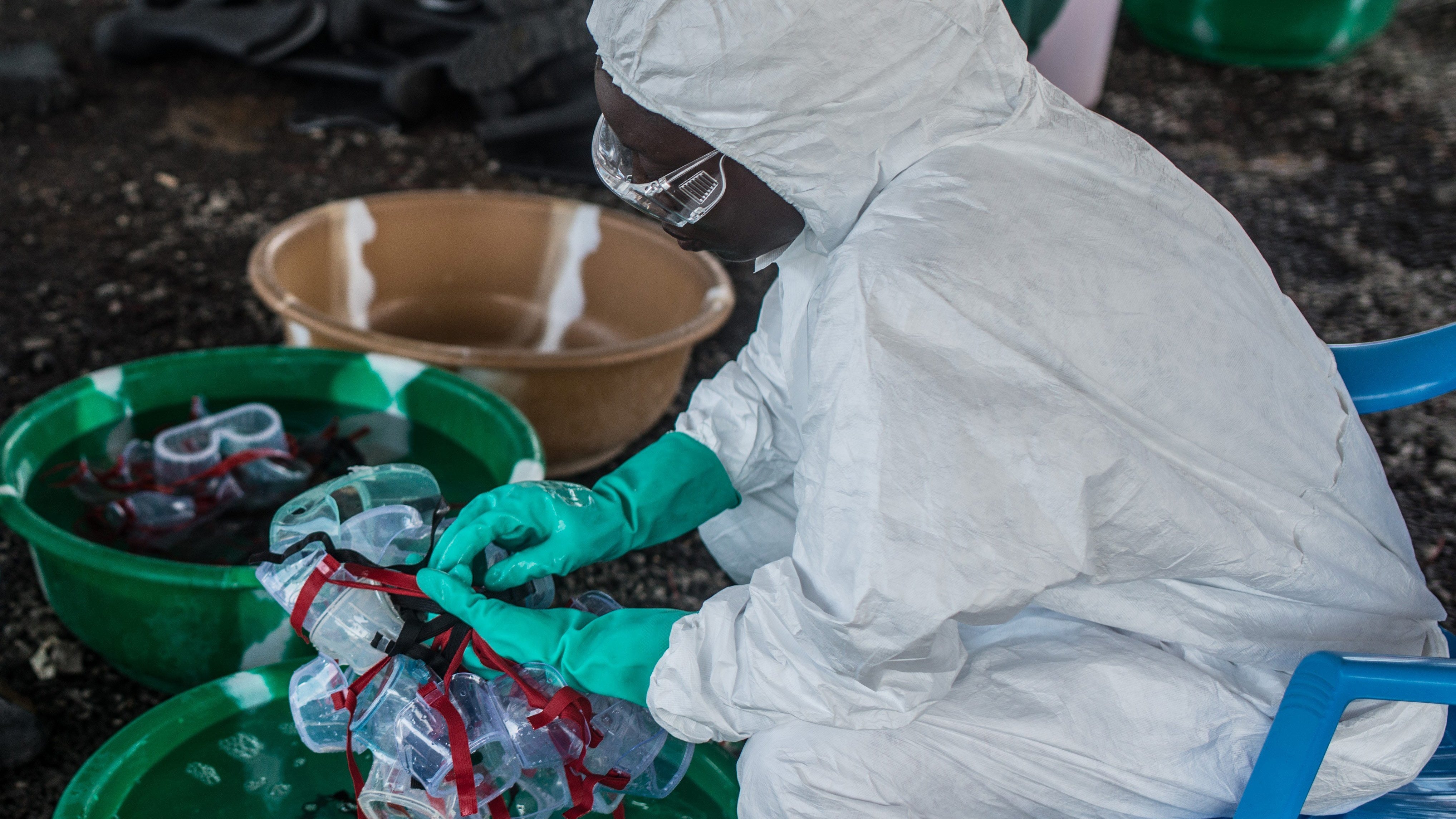 Ebola, in Congo il rischio è "molto elevato". E l'allarme riguarda altri 10 Paesi africani