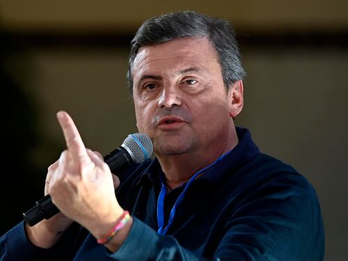 Ora Calenda apre: "Pronti a votare col governo"