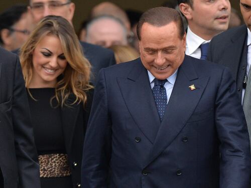Appello della Pascale a Marina: "Spero che raccolga la sfida"